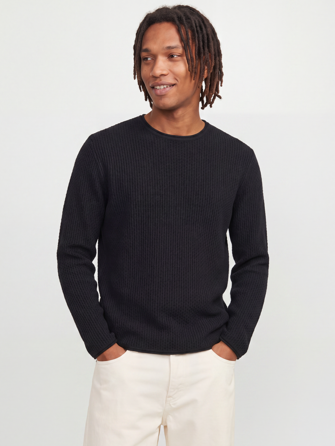 model_shot-front